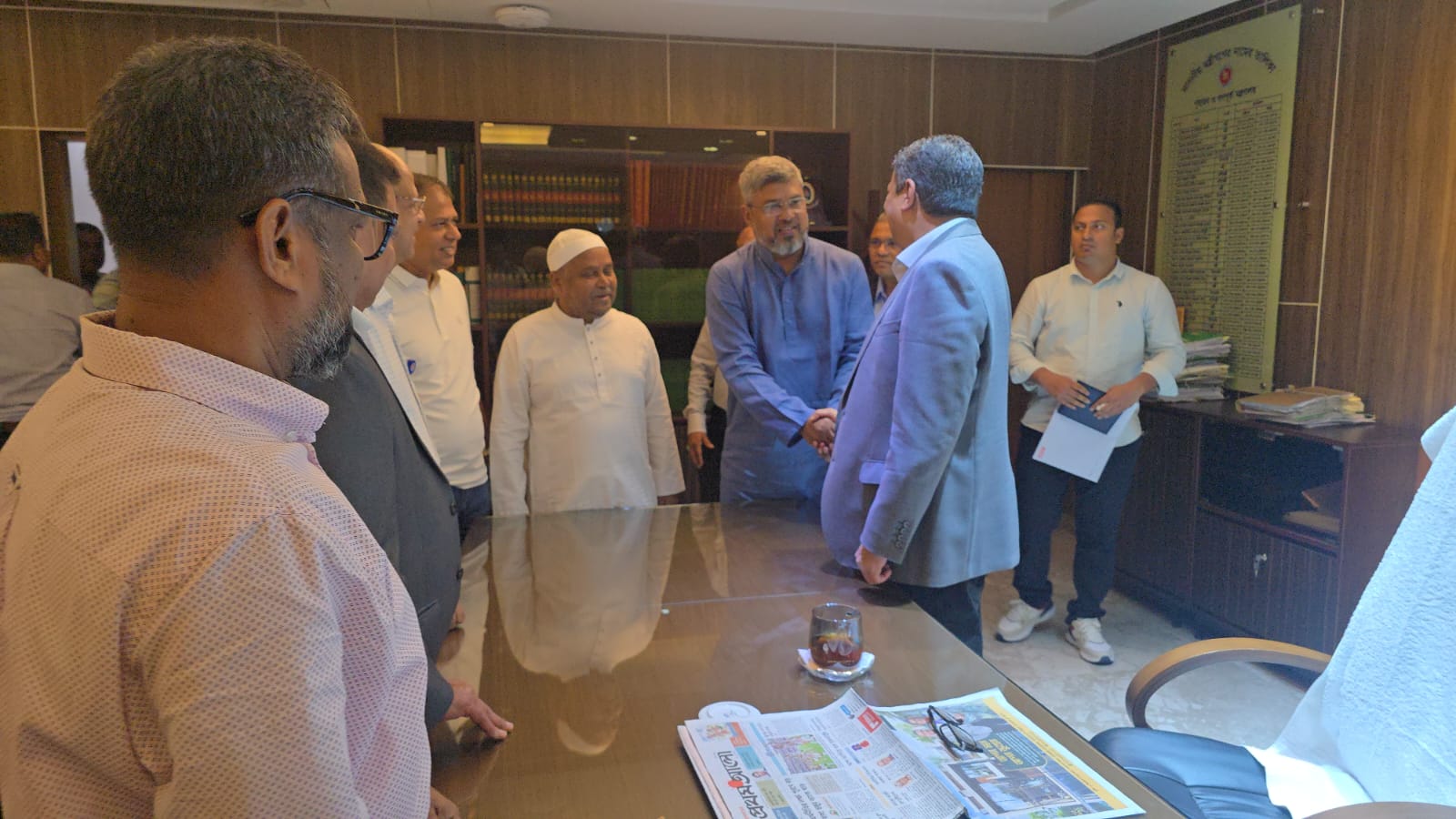 মন্ত্রী মহোদয়ের সাথে চেয়ারম্যান মহোদয়ের সাক্ষাৎ