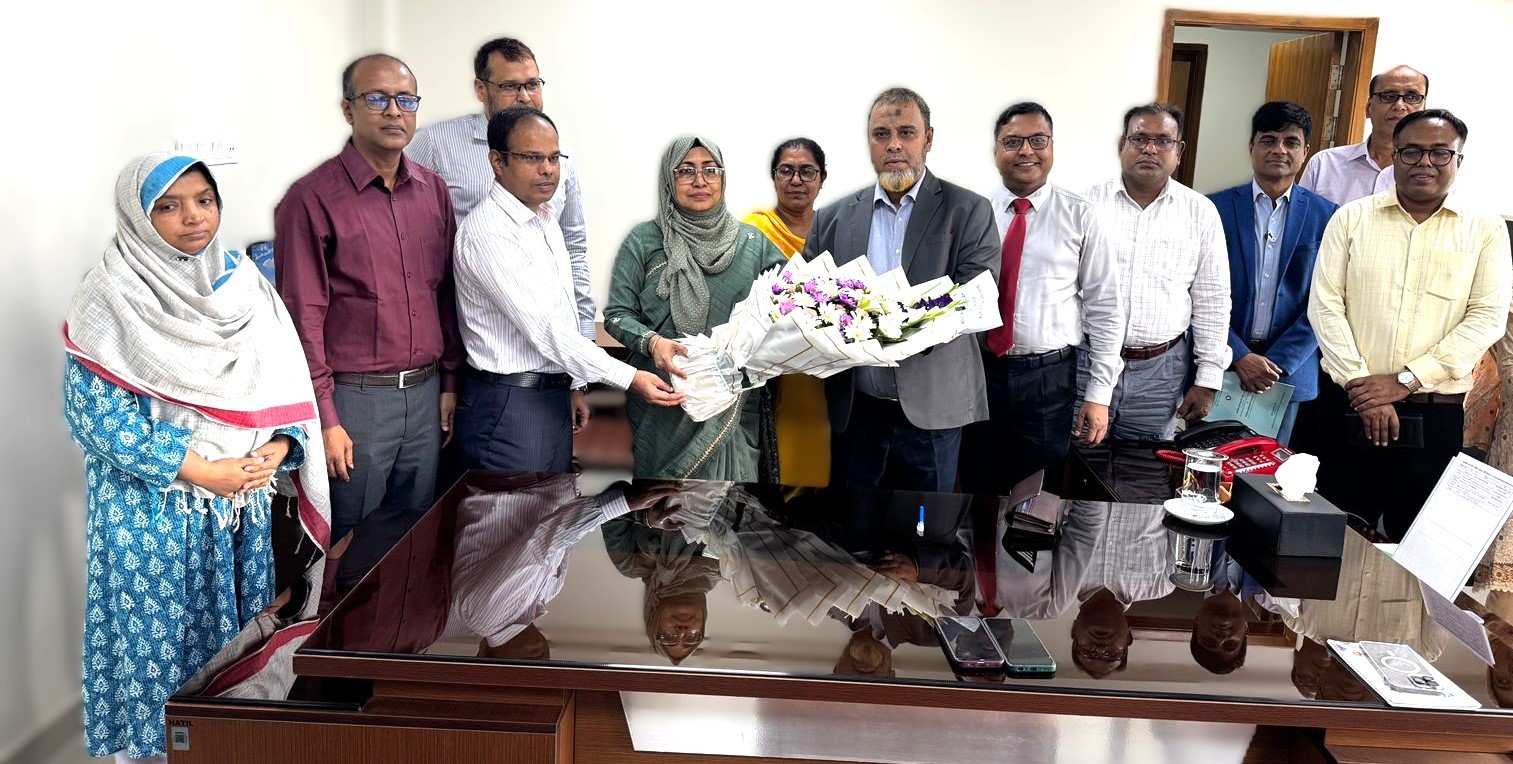 নবযোগদানকৃত সচিব মহোদয়কে পল্লী উন্নয়ন ও সমবায় বিভাগের পক্ষ থেকে শুভেচ্ছা জ্ঞাপন।