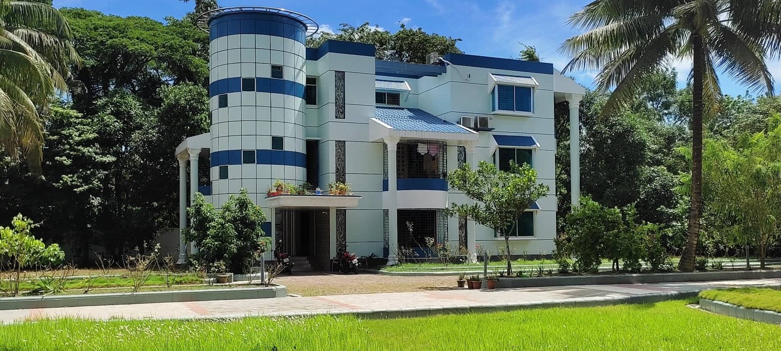 অফিস বিল্ডিং