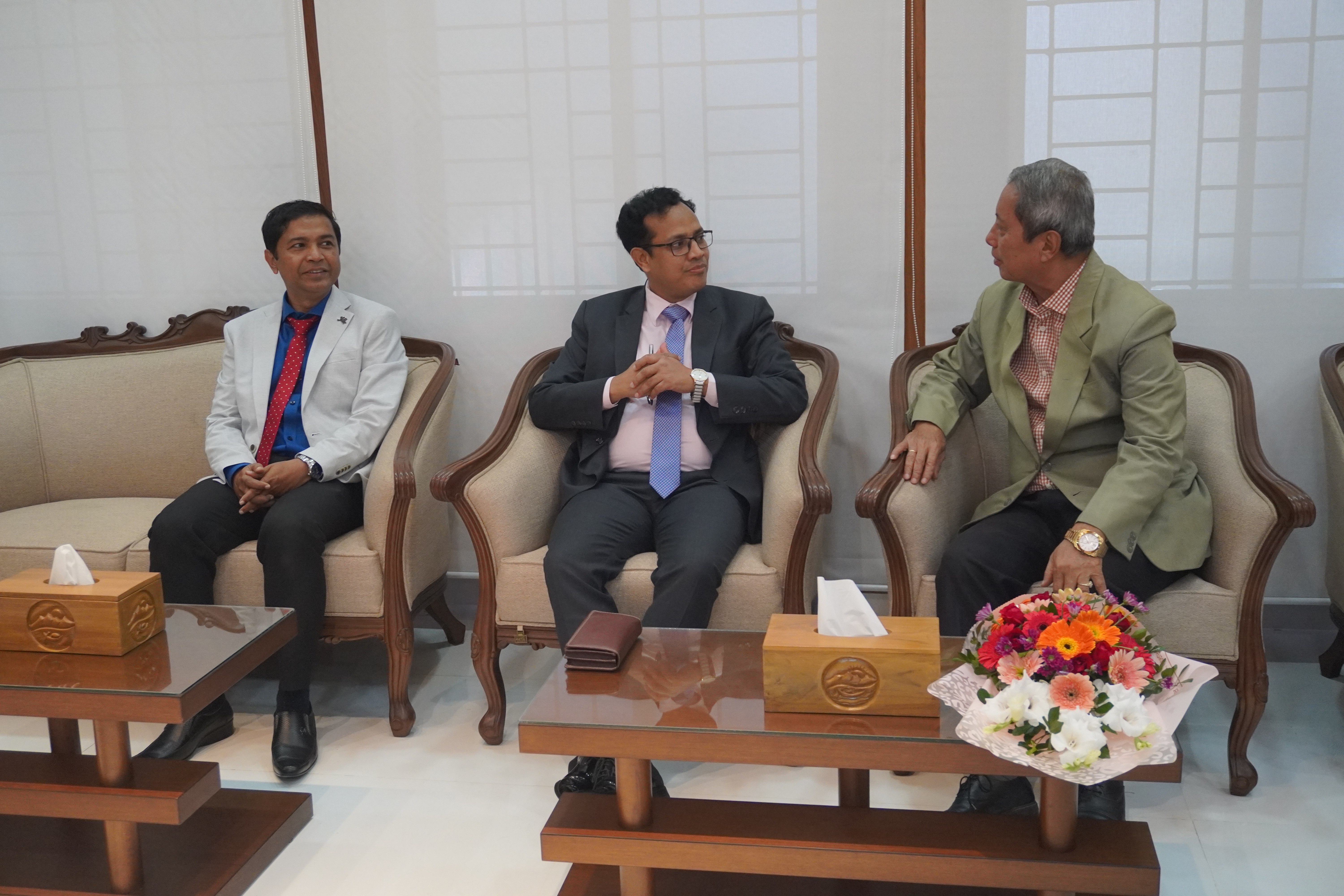 সম্মানিত ব্যক্তিবর্গের কথোপকথন