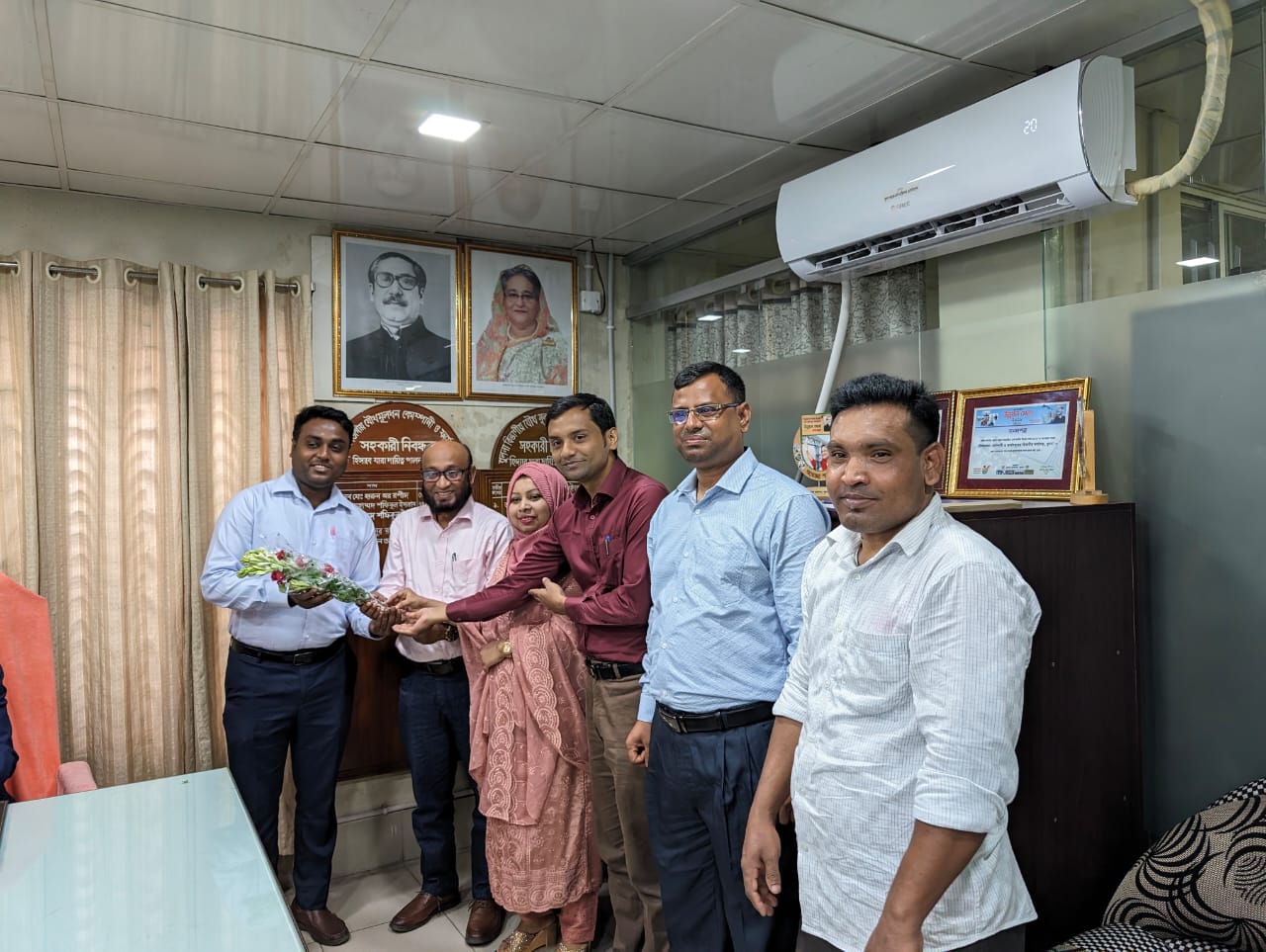 নিবন্ধক মহোদয় কর্তৃক খুলনা বিভাগীয় অফিস পরিদর্শন ও খুলনা চেম্বারের সাথে মত বিনিময় সভা