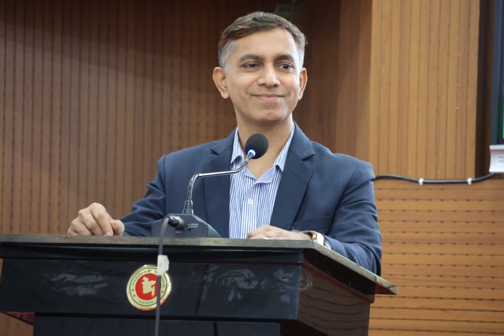 প্রাতিষ্ঠানিক প্রশিক্ষণ কোর্স (জনপ্রশাসন মন্ত্রনালয় এর কর্মচারীদের জন্য আয়োজিত)