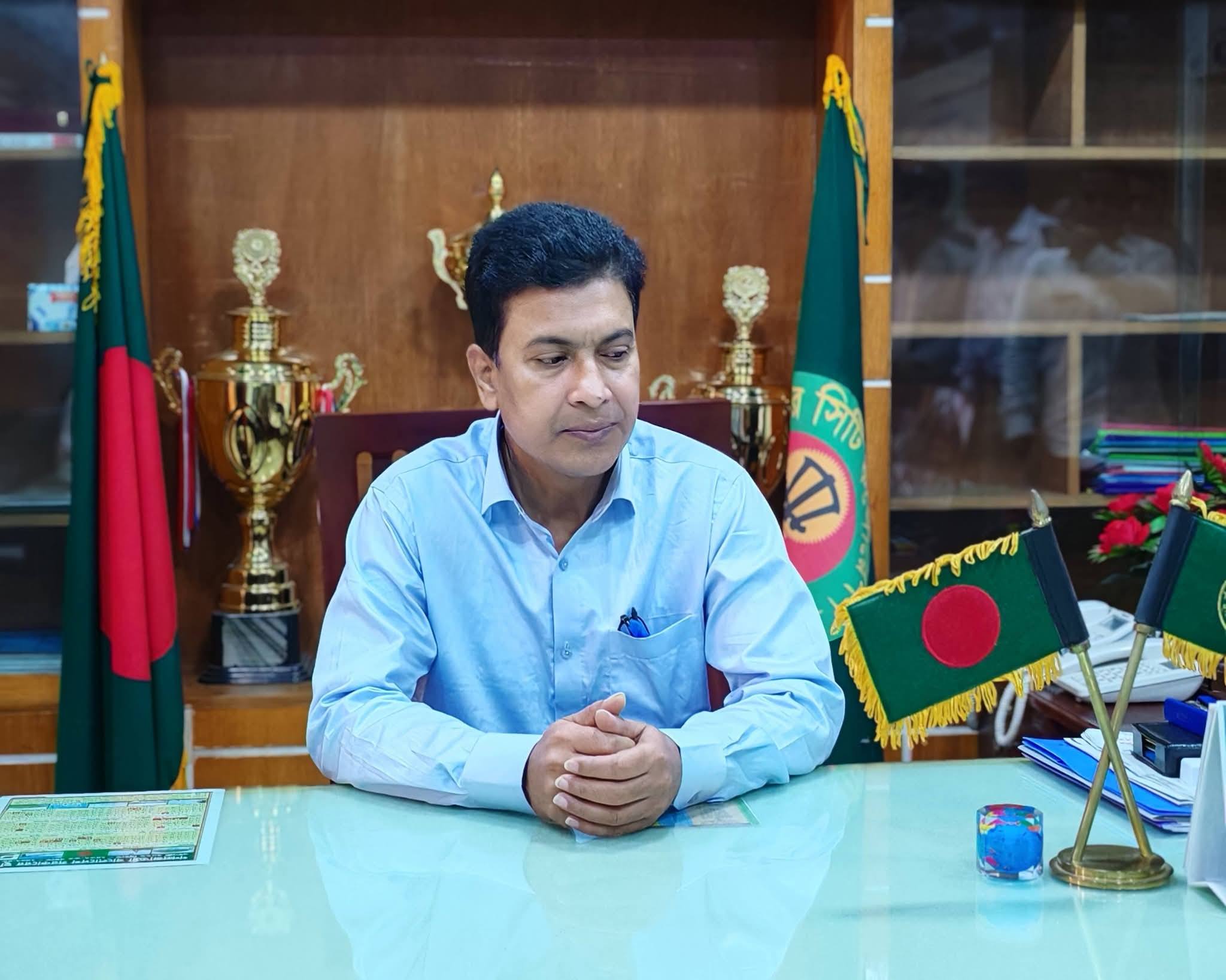 প্রথম কর্মদিবসে নবনিযুক্ত প্রশাসক জনাব মাহফুজ উন নবী চৌধুরী, রংপুর সিটি করপোরেশন