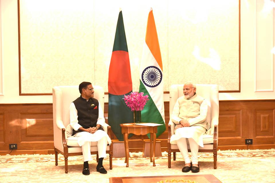 ২৩-০৪-২০১৮ রোজ সোমবার নয়া দিল্লিতে সড়ক পরিবহন ও সেতু মন্ত্রণালয়ের মাননীয় মন্ত্রী জনাব ওবায়দুল কাদের ভারতের মান্যবর প্রধানমন্ত্রী জনাব নরেন্দ্র মোদী সাখে   সৌজন্য সাক্ষাতে মিলিত হন। এসময় তারা দুদেশের স্বার্থসংশ্লিষ্ট বিষয় নিয়ে আলোচনা করেন ।