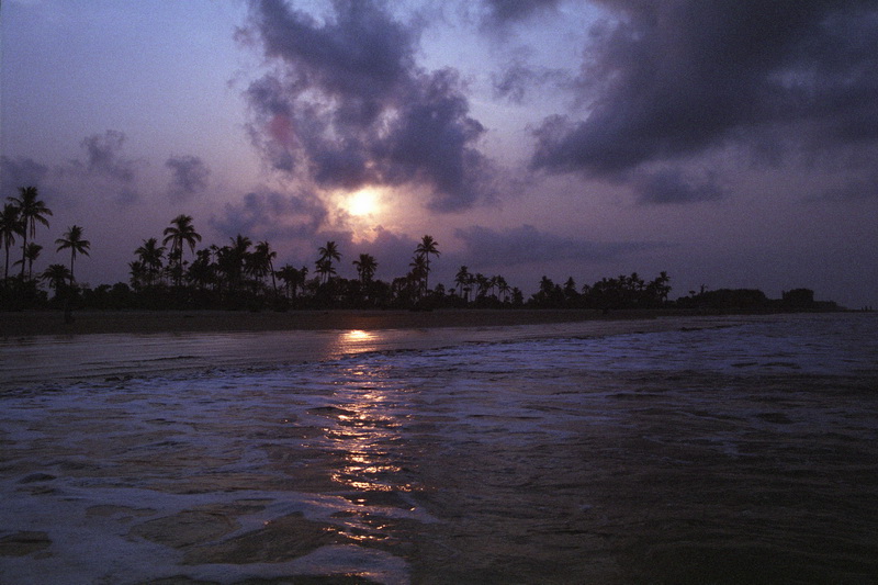 পরন্ত বিকেলে সেন্ট মার্টিন...... জেন .......