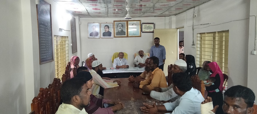 সামন্তসার ইউনিয়ন এ সম্মানিত চেয়ারম্যান মহোদয় কর্তৃক পারিবারিক বিরোধ নিষ্পত্তির জন্য শুনানী হয়।