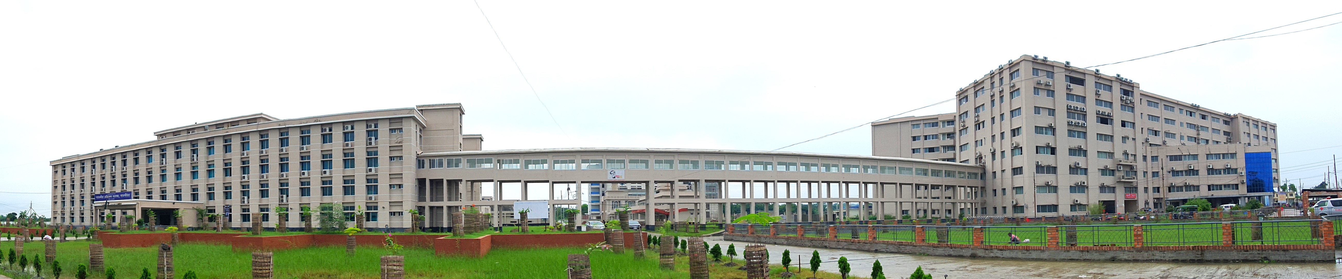 কলেজ ও হাসপাতাল