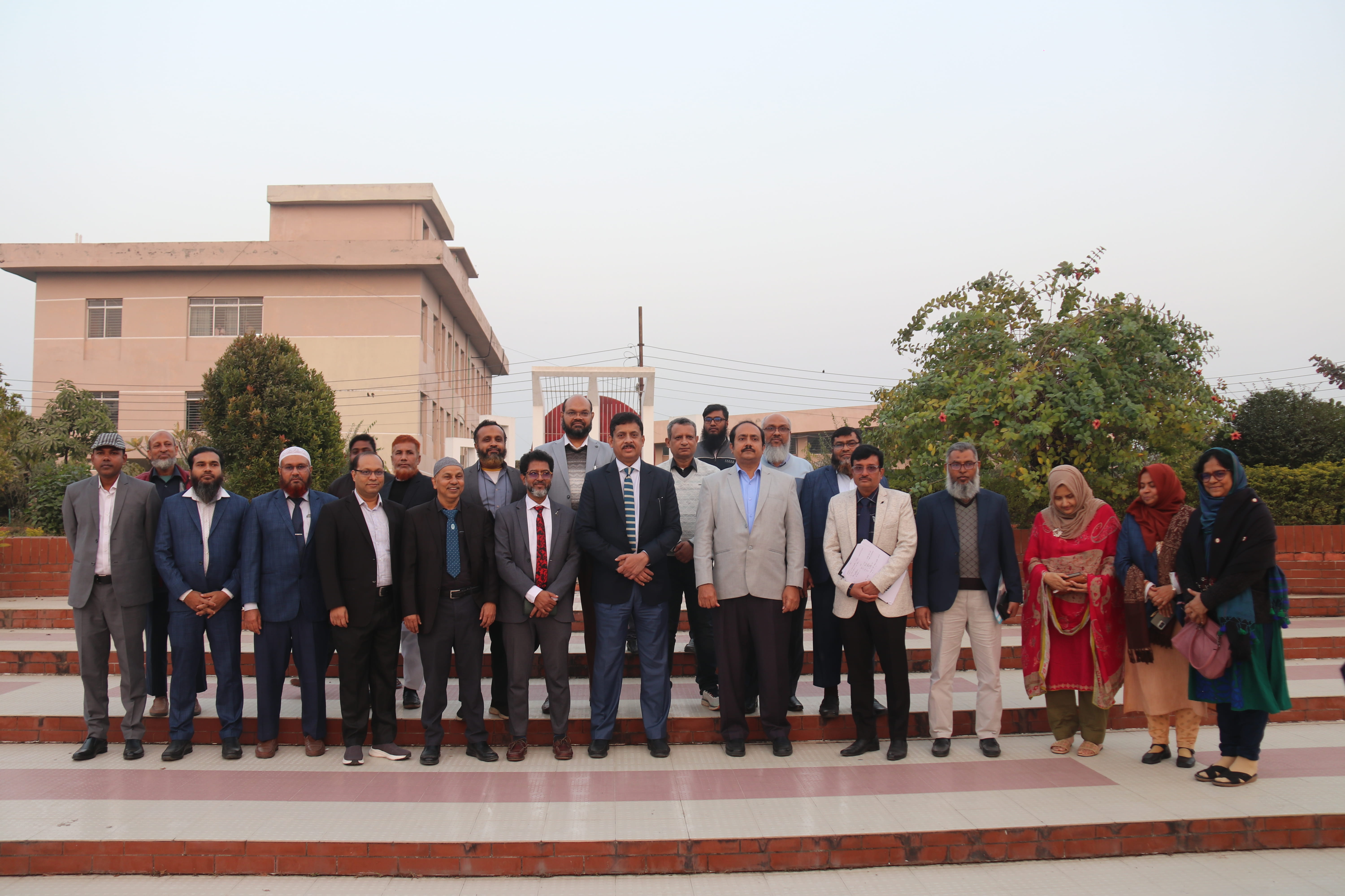 অধ্যাপক ডা. নাজমুল হোসেন, মহাপরিচালক(স্বাস্থ্য শিক্ষা অধিদপ্তর) এর সাতক্ষীরা মেডিকেল কলেজ ভ্রমন