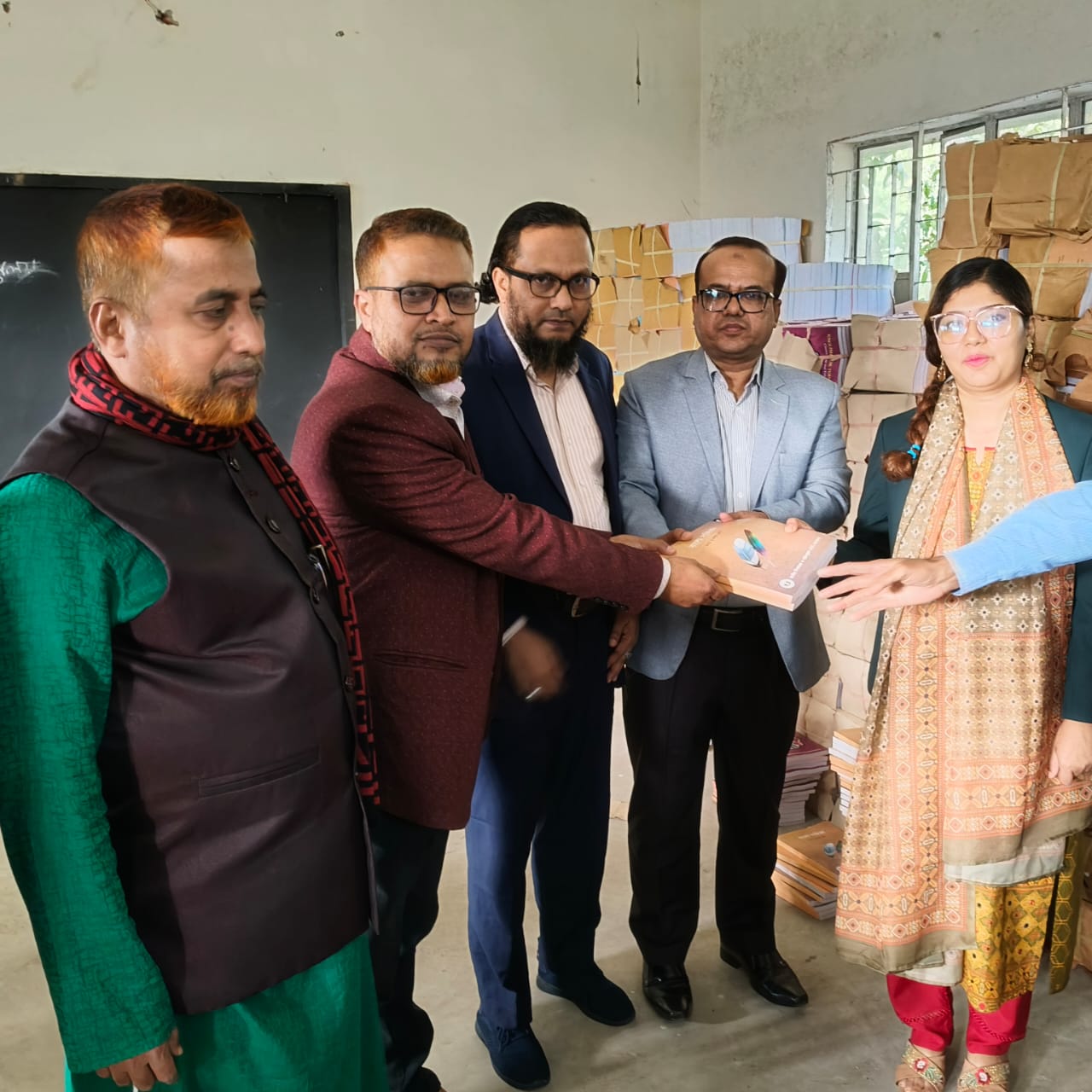 বই বিতরন-2025