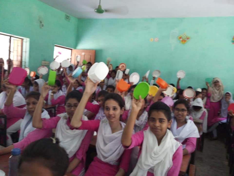 মিড ডে মিল-১, পাড়েরহাট সঃ বালিকা মা বিদ্যালয়