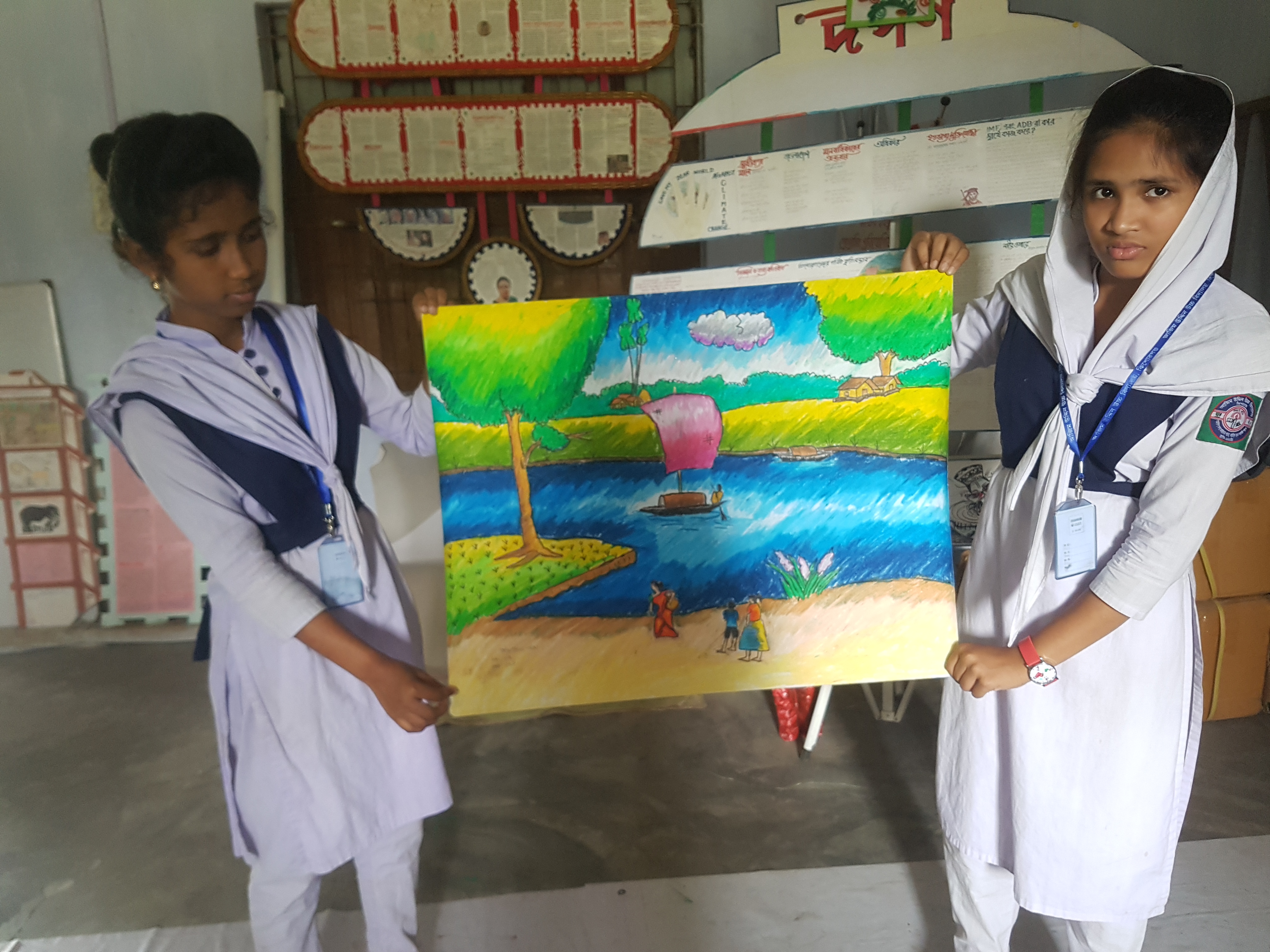 আজিম উদ্দিন উচ্চ বিদ্যালয়ের শিক্ষার্থীদের ছবি