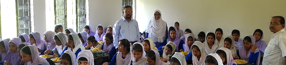 কোনড়া উচ্চ বিদ্যালয়ে মিড ডে মিল কার্যক্রম এর উদ্বোধন