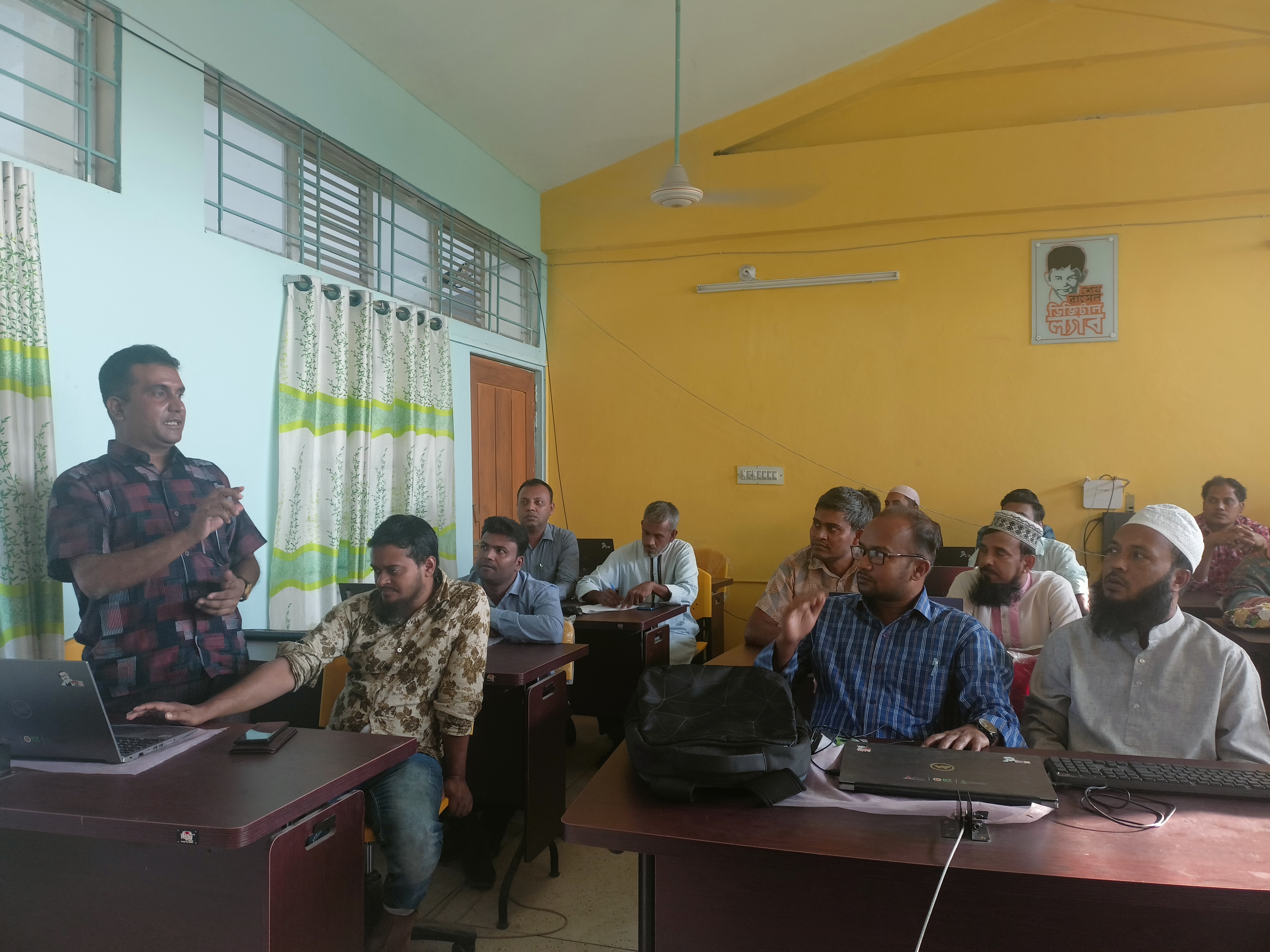 নতুন কারিকুলাম নিয়ে অপপ্রচারে বিভ্রান্ত হবেন না