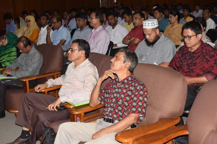 ব্যক্তি৮