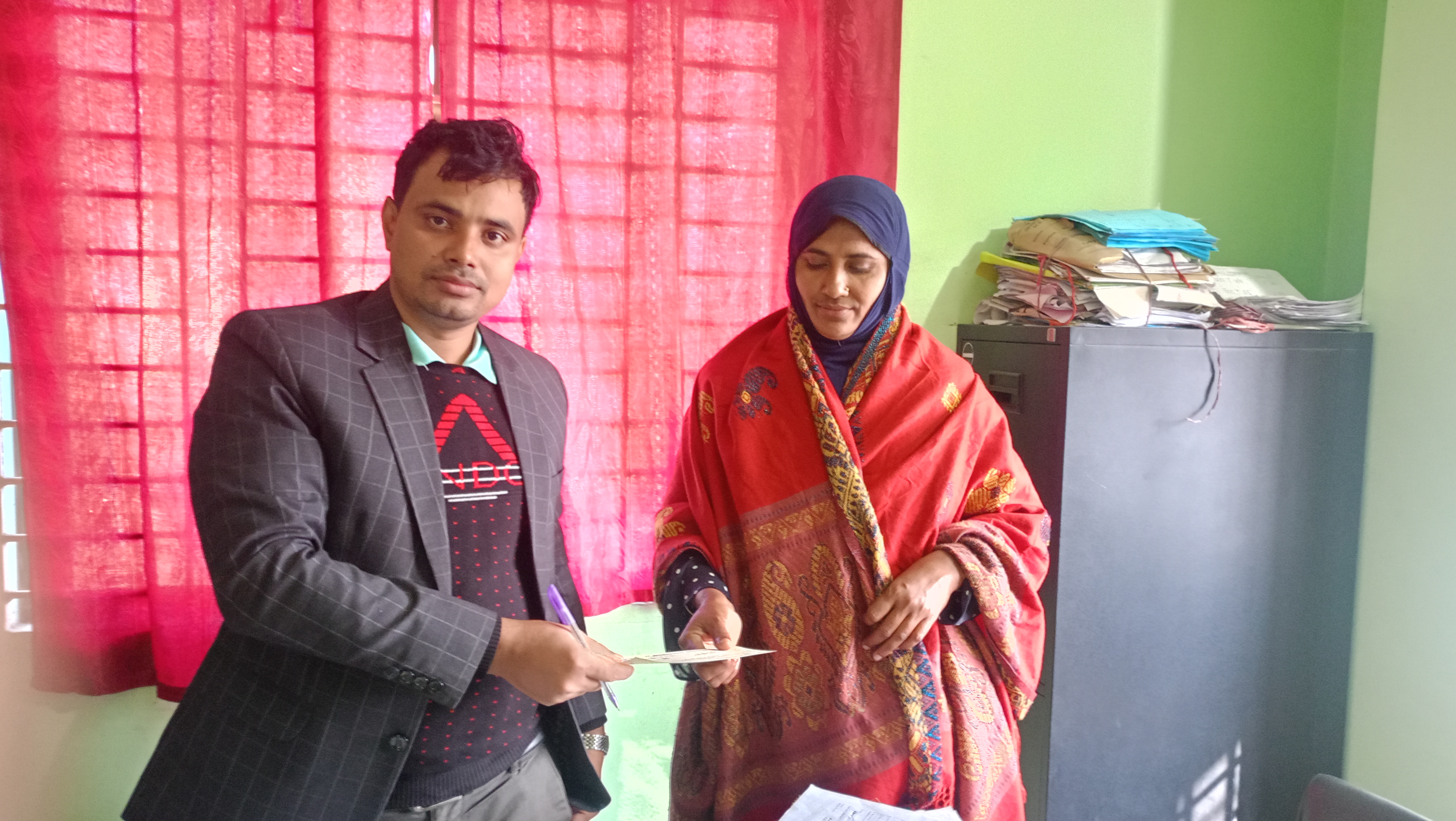 ঋন বিতরণ