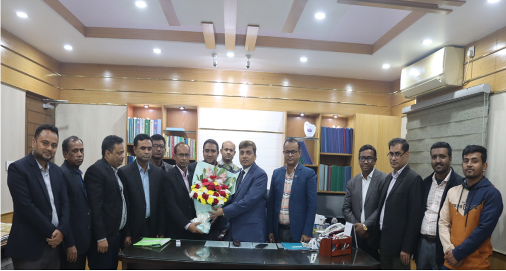 নবনিযুক্ত ব্যবস্থাপনা পরিচালক জনাব মোহাম্মদ শফিউল আরিফ মহোদয় স্যারকে শুভেচ্ছা বরণ