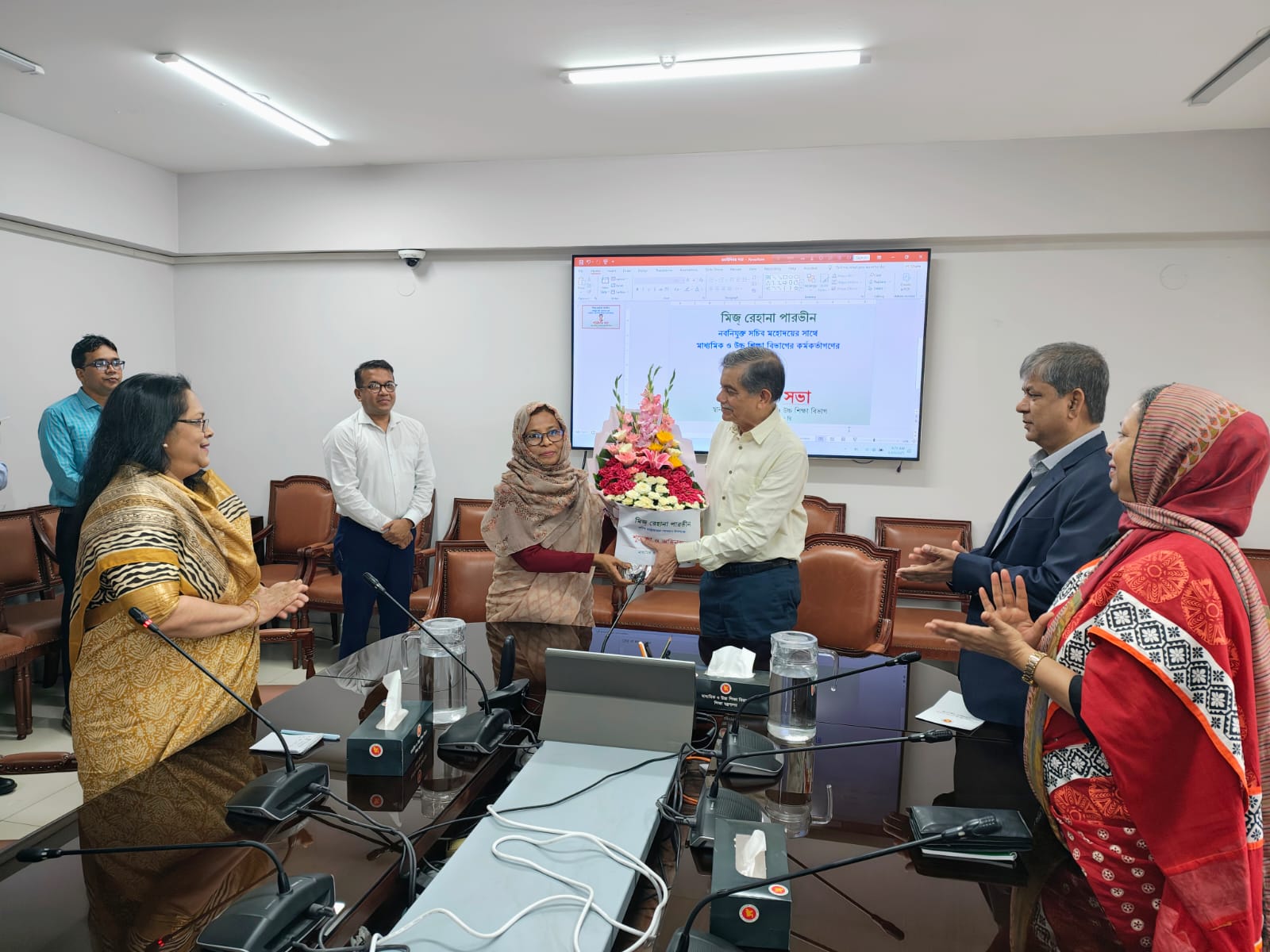 রেহানা পারভীন, নবনিযুক্ত সচিব মহোদয়কে মাধ্যমিক ও উচ্চ শিক্ষা বিভাগ হতে শুভেচ্ছা ও অভিনন্দন।