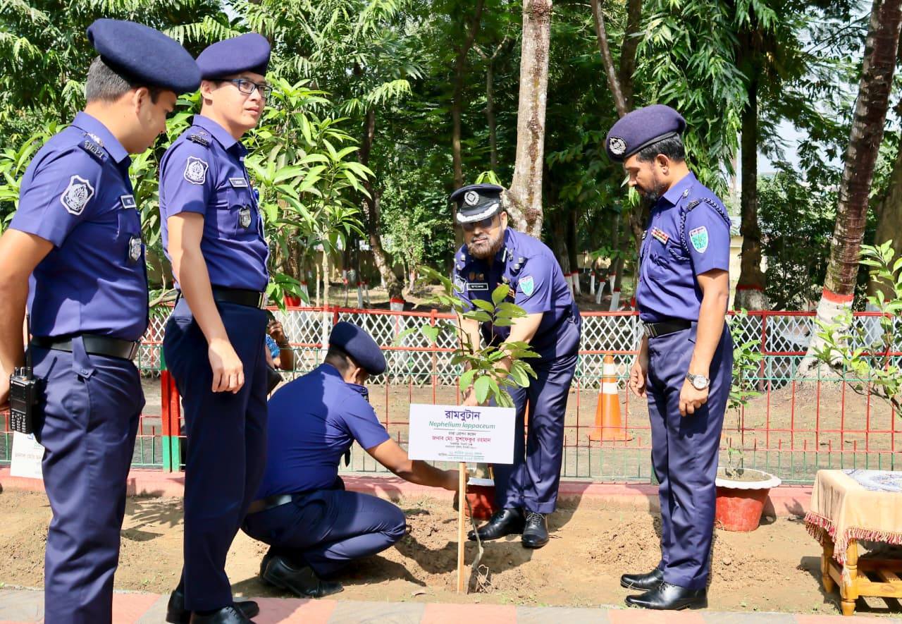 ডিআইজি সিলেট রেঞ্জ মহোদয়ের পরিদর্শন — শ্রীমঙ্গল থানা