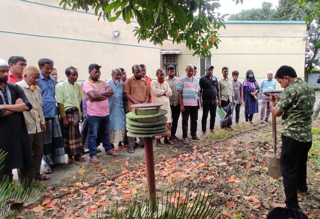 অম্লিয় মৃত্তিকা ব্যাবস্থাপনায় চুন প্রযুক্তির ব্যবহার,মাটি পরীক্ষার ভিত্তিতে সুষম সার প্রয়োগ ,ভেজাল সার সনাক্তকরনের উপর দিনব্যাপী কৃষক প্রশিক্ষণ ও মতবিনিময় সভা অনুষ্ঠিত