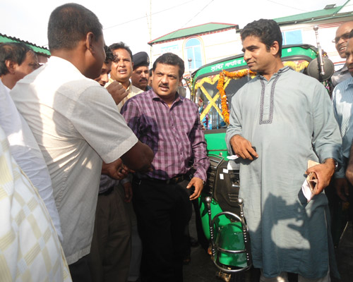 ত্রাণ ও পুরস্কার বিতরণ