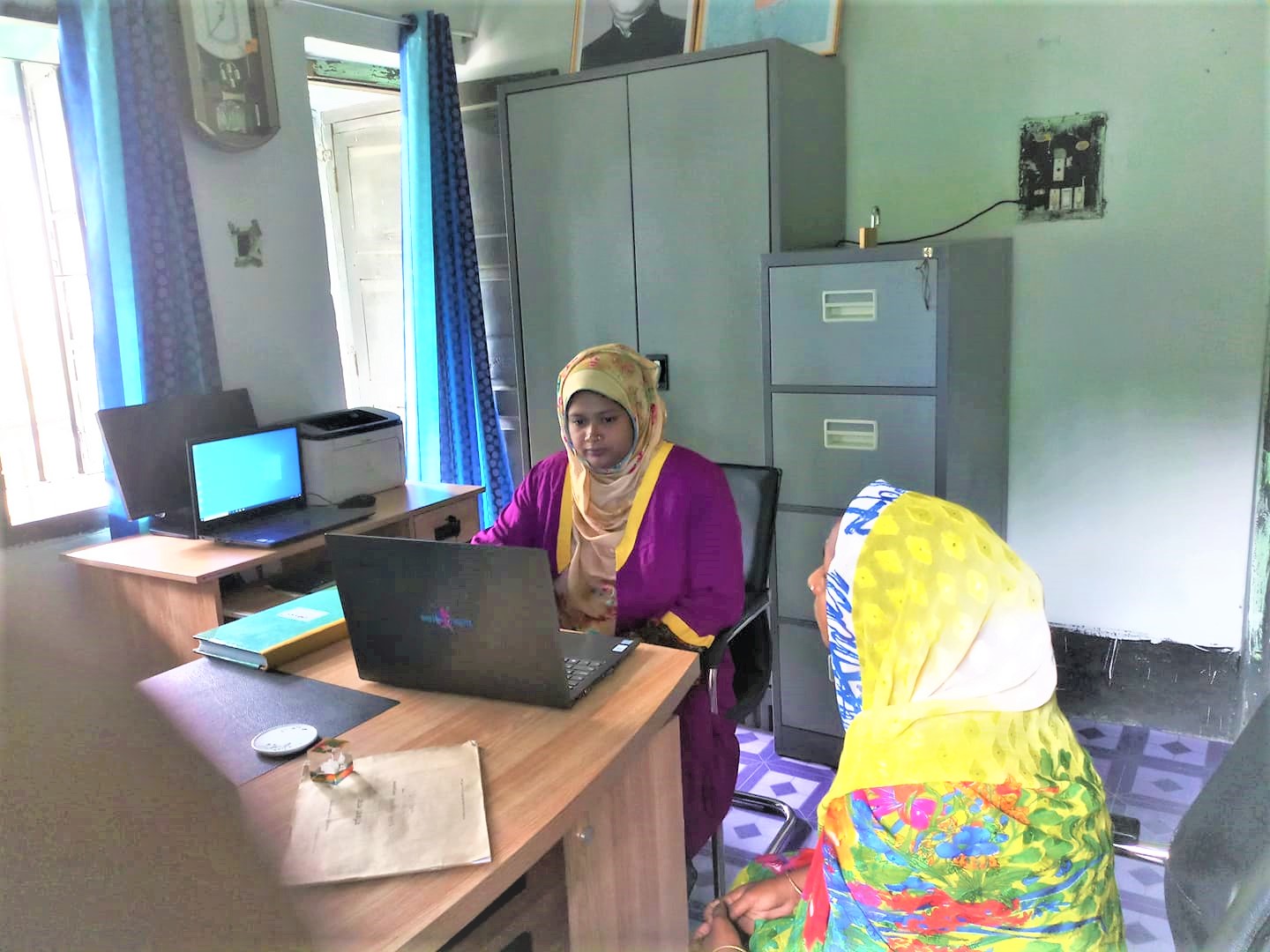 তথ্যকেন্দ্রে সেবা প্রদান - তথ্যসেবা সহকারী, ডিমলা, নীলফামারী