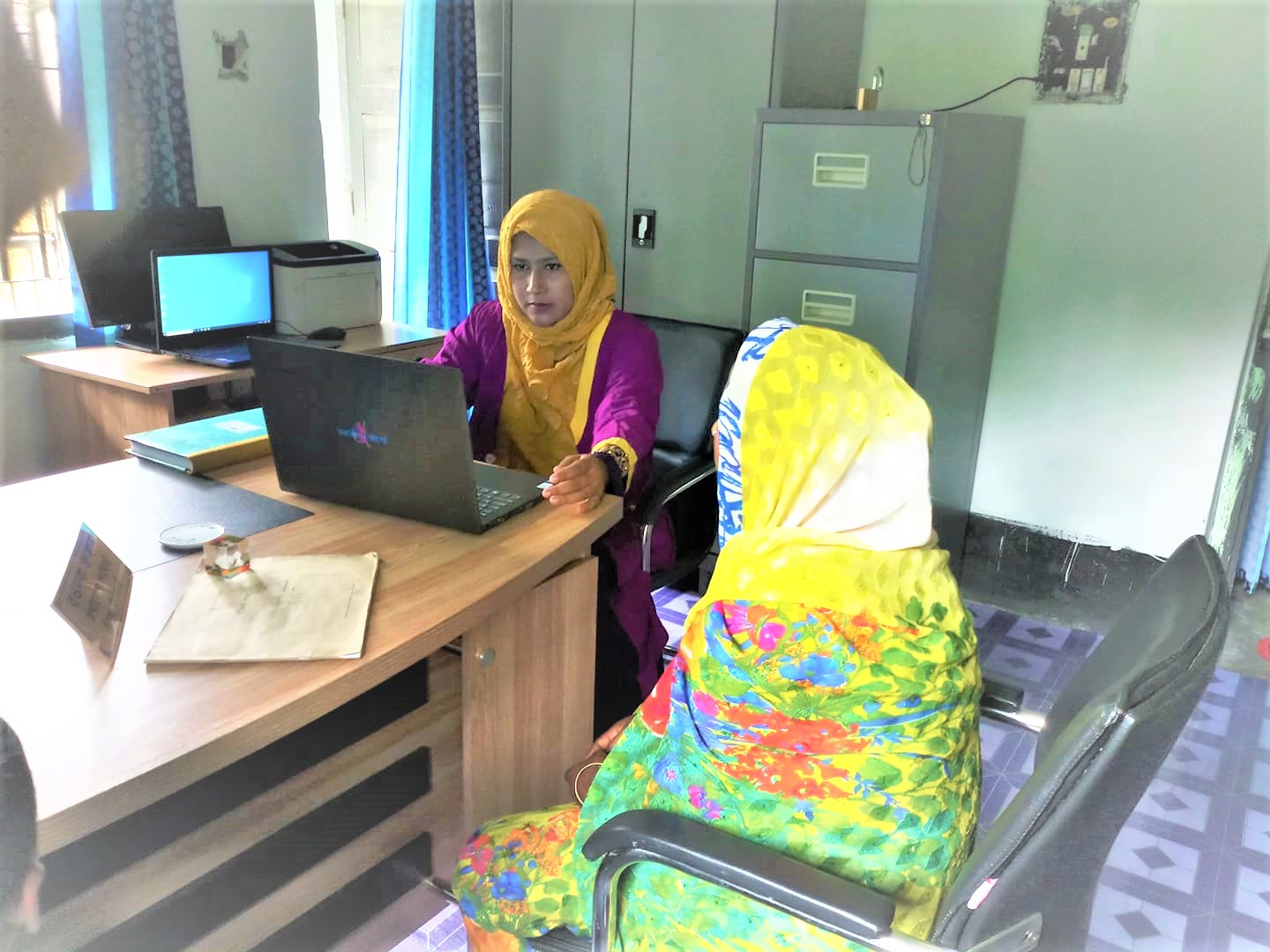 তথ্যকেন্দ্রে সেবা প্রদান - তথ্যসেবা সহকারী, ডিমলা, নীলফামারী