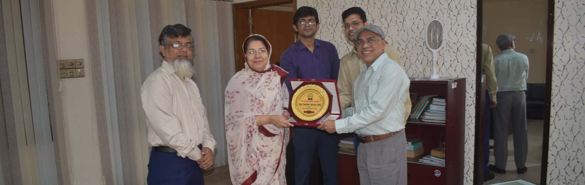 ডাক ও টেলিযোগাযোগ বিভাগের সম্মানিত সচিব মিজ বিলকিস জাহান রিমি টিএসসি পরিদর্শন ও মতবিনিময় সভা অনুষ্ঠিত