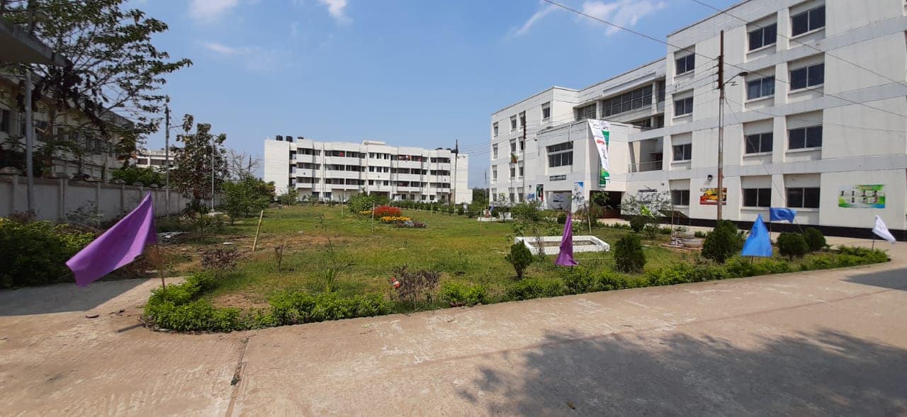 মৌলভীবাজার কারিগরি প্রশিক্ষণ কেন্দ্র।