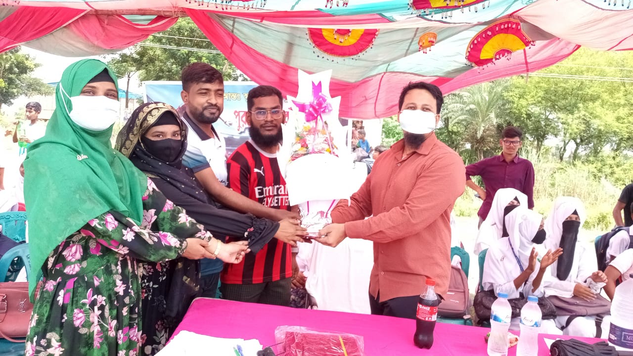 ফুটবল_টুর্নামেন্ট_২০২৫ (১০.০৯.২০২৫ খ্রি.) সরকারি টেক্সটাইল ভোকেশনাল ইনিস্টিউট খুলনা কতৃক আয়োজিত আন্তঃফুটবল টুর্নামেন্ট ২০২৫ (নবম-দশম) শ্রেণির মধ্যে অনুষ্ঠিত হয়।