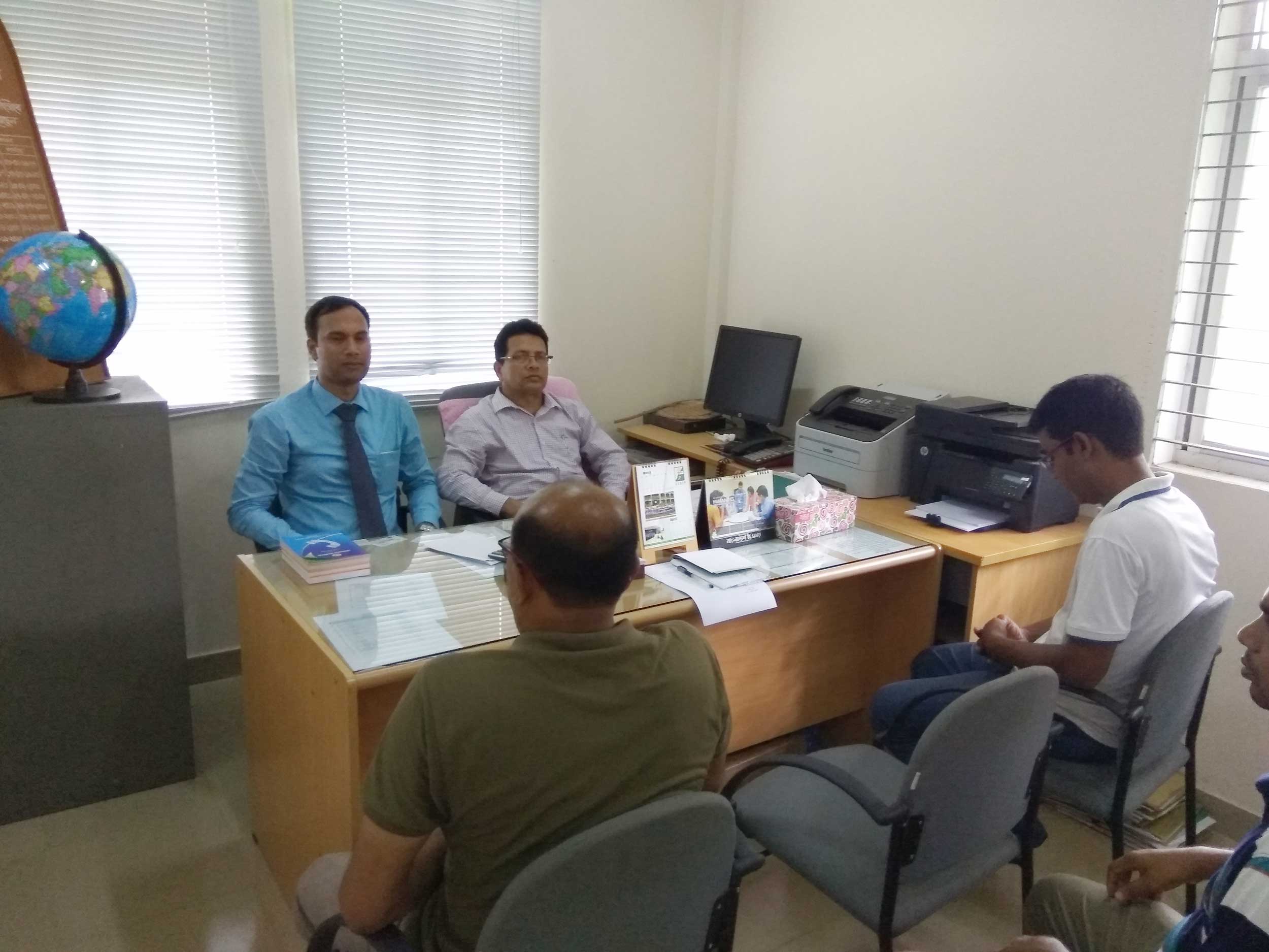 সহকারী প্রোগ্রামার জনাব মোঃ আব্দুল কাদির ও মাধ্যমিক শিক্ষা অফিসার জনাব মোঃ আব্দুল মতিন