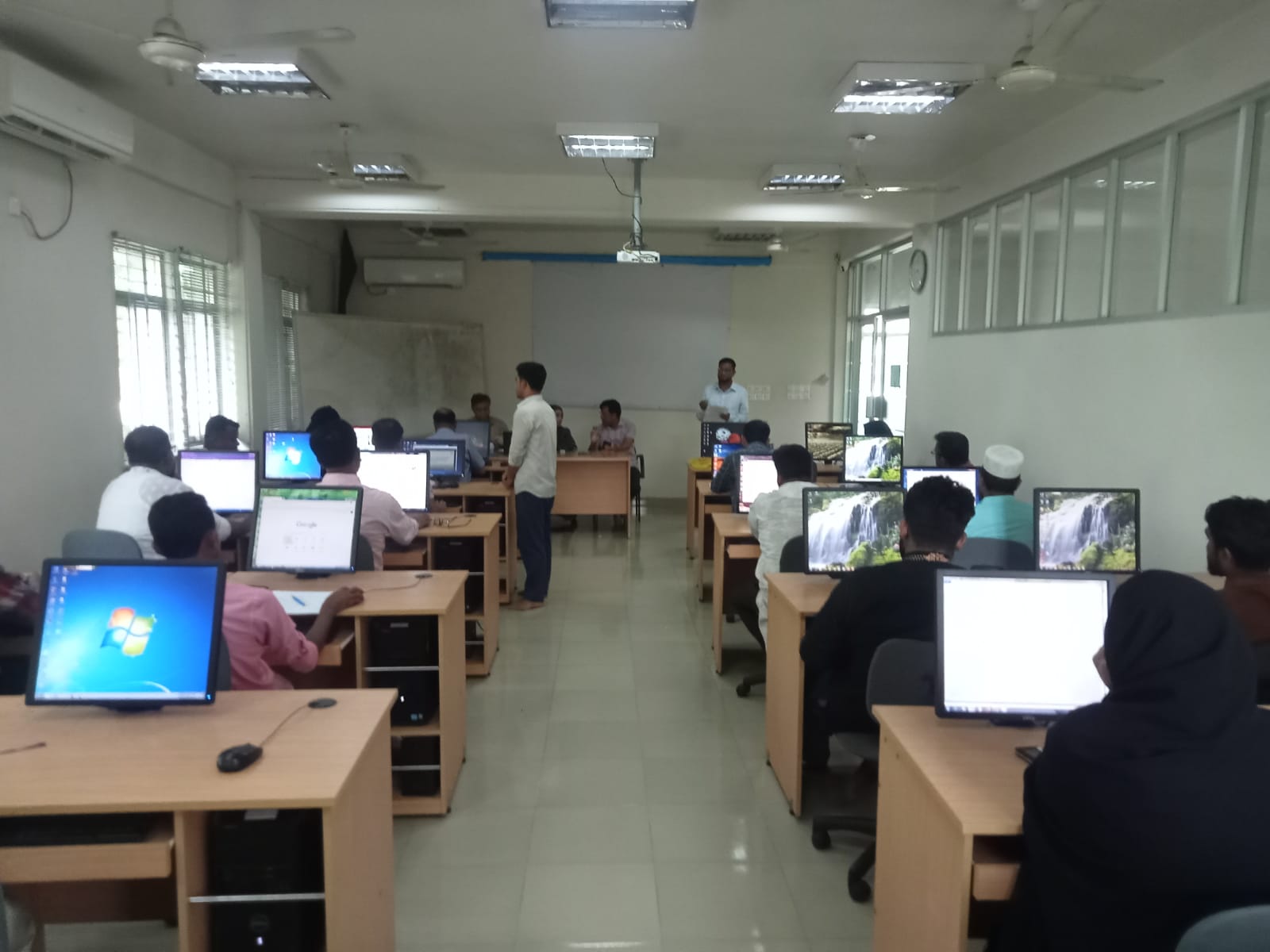 ২০২৩-২০২৪ অর্থ বছরে ০৪ টি ব্যাচে Basic ICT Training প্রশিক্ষণ সম্পন্ন।