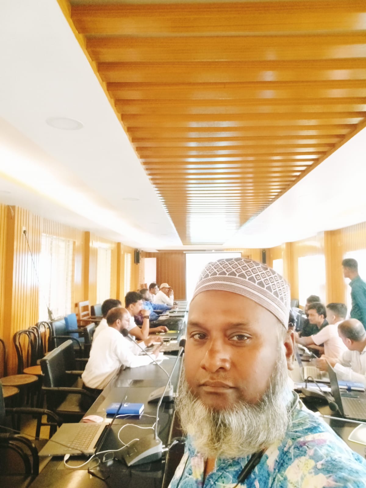 সরকারি কর্মকর্তা/কর্মচারীদের সামাজিক যোগাযোগ মাধ্যম ব্যবহার, সাইবার নিরাপত্ত ও সািইবার বুলিং এর উপর ০১ দিনের প্রশিক্ষণের ছবি