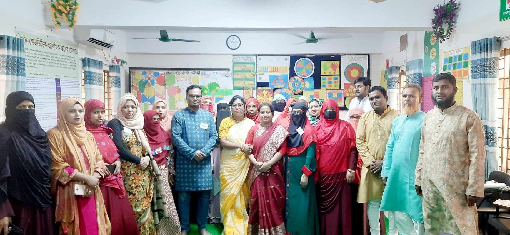 ইংরেজি প্রশিক্ষণঃ ২০২৪