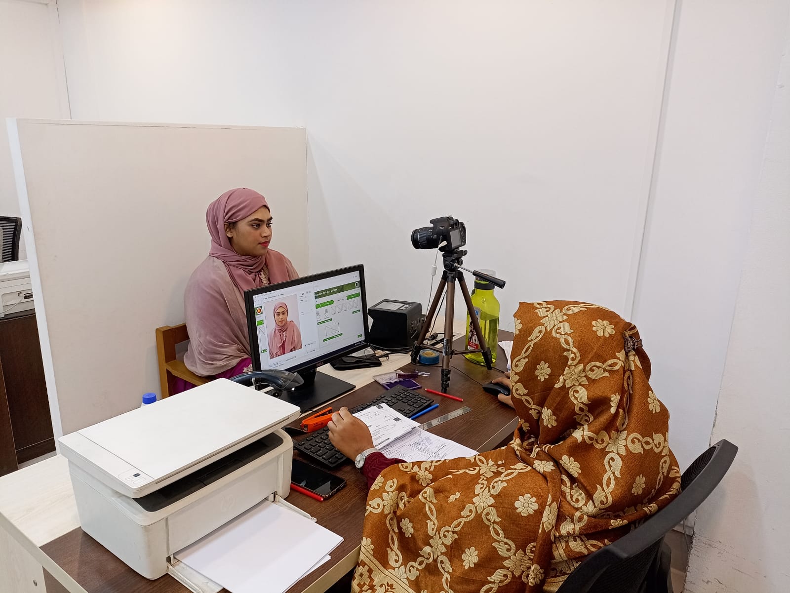 পাসপোর্ট সম্পর্কিত