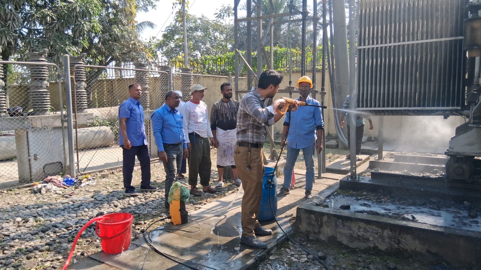 ৩৩/১১ কেভি উপকেন্দ্র রক্ষনাবেক্ষন কাজ