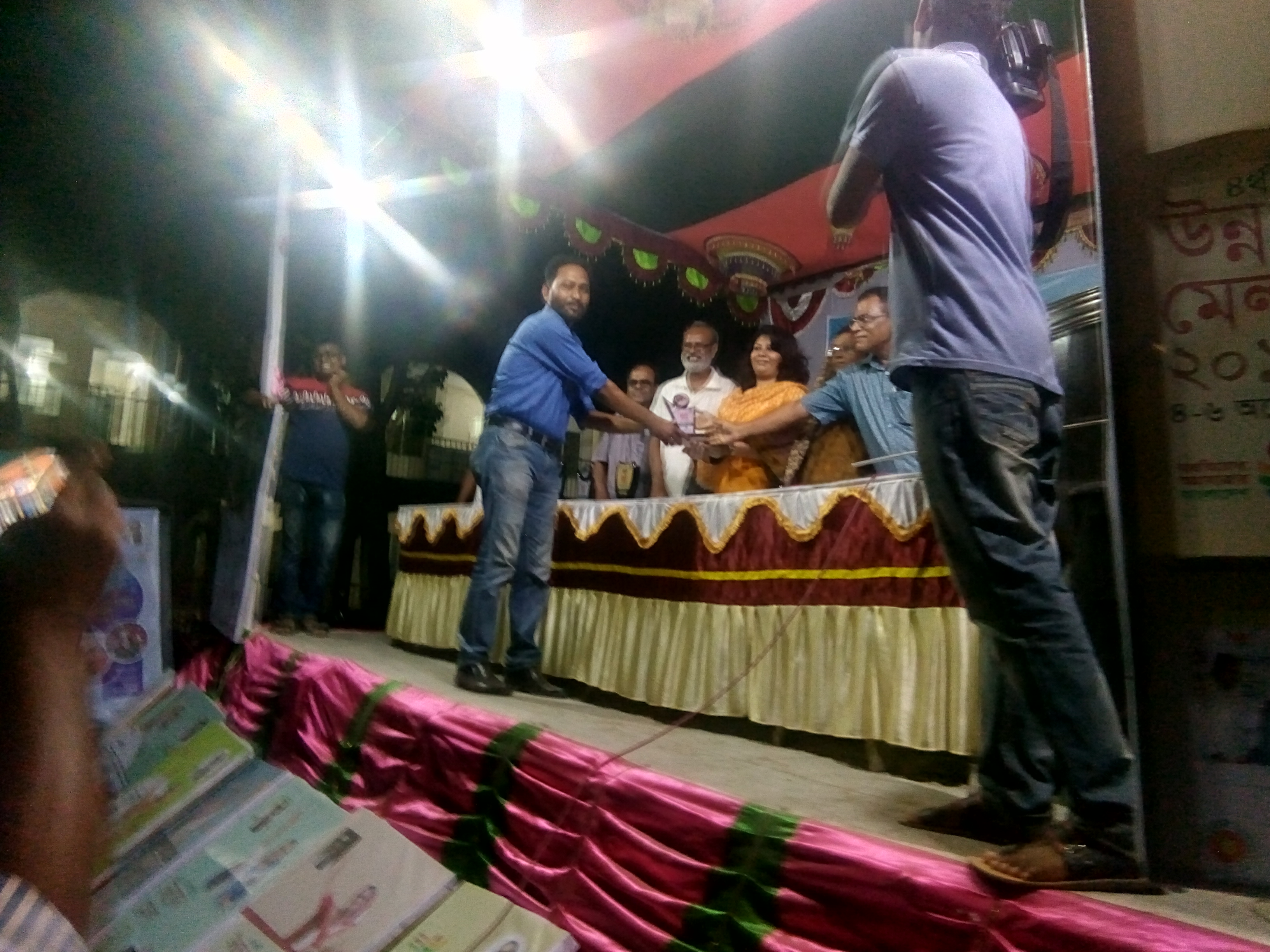 মেলা পরিদর্শন