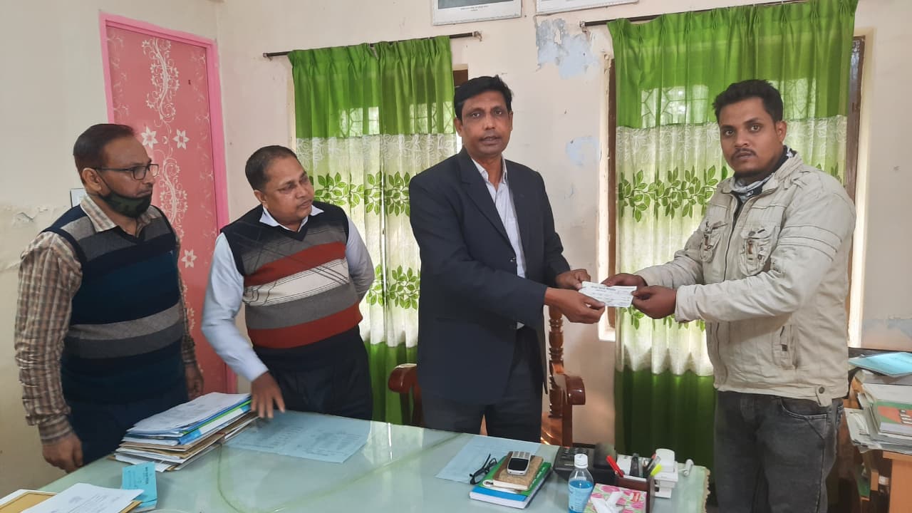 যুব উন্নয়ন ঋণ বিতরণ