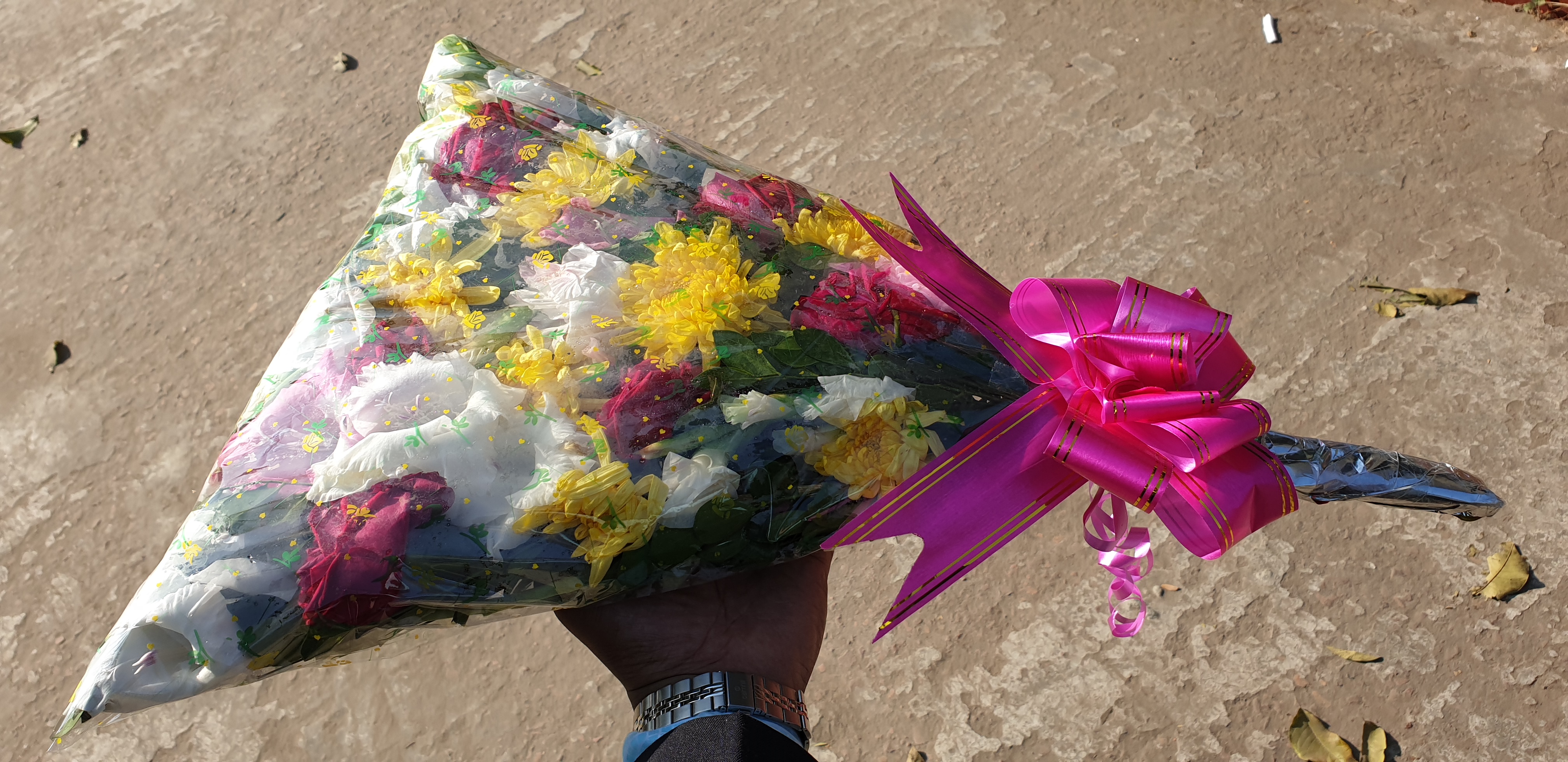 ফুলেল শুভেচ্ছা