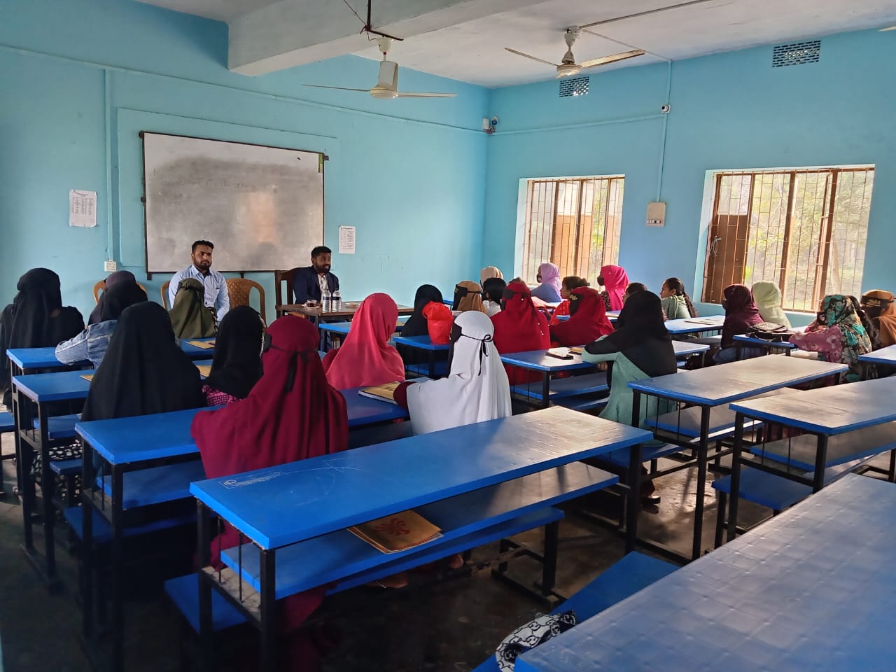 ব্যানার ২