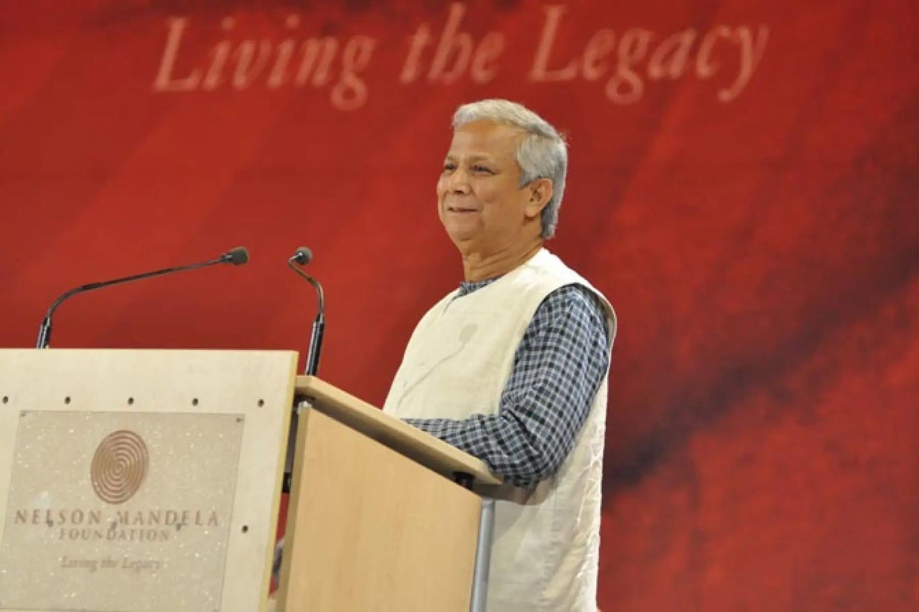প্রধান উপদেষ্টা