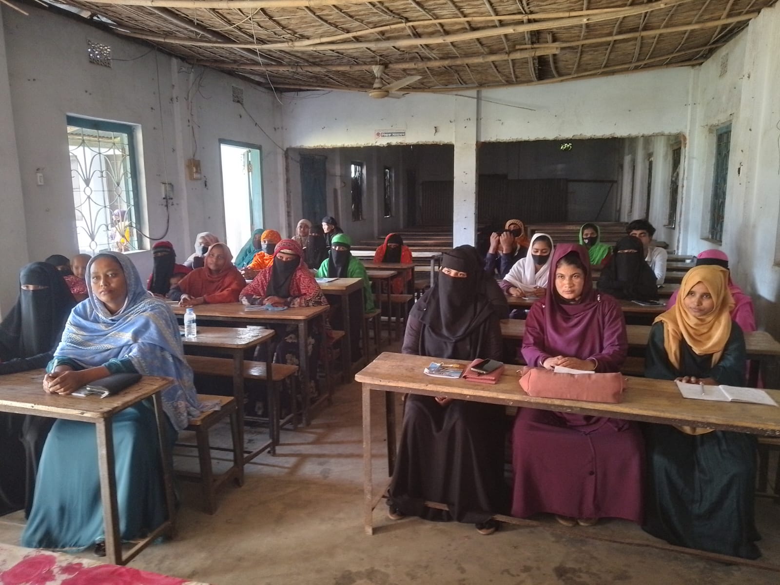 ব্যানার ৬