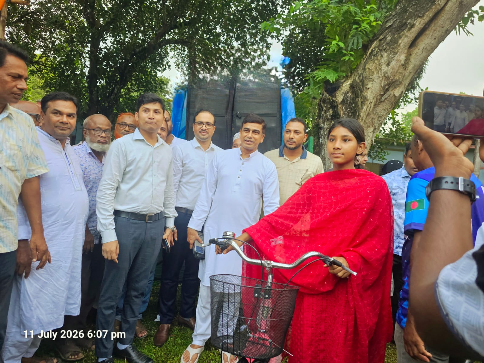 বাইসাইকেল, সেলাই মেশিন, শাড়ি ও ডিজিটাল ব্লাড প্রেসার (BP) মেশিন বিতরণ অনুষ্ঠান